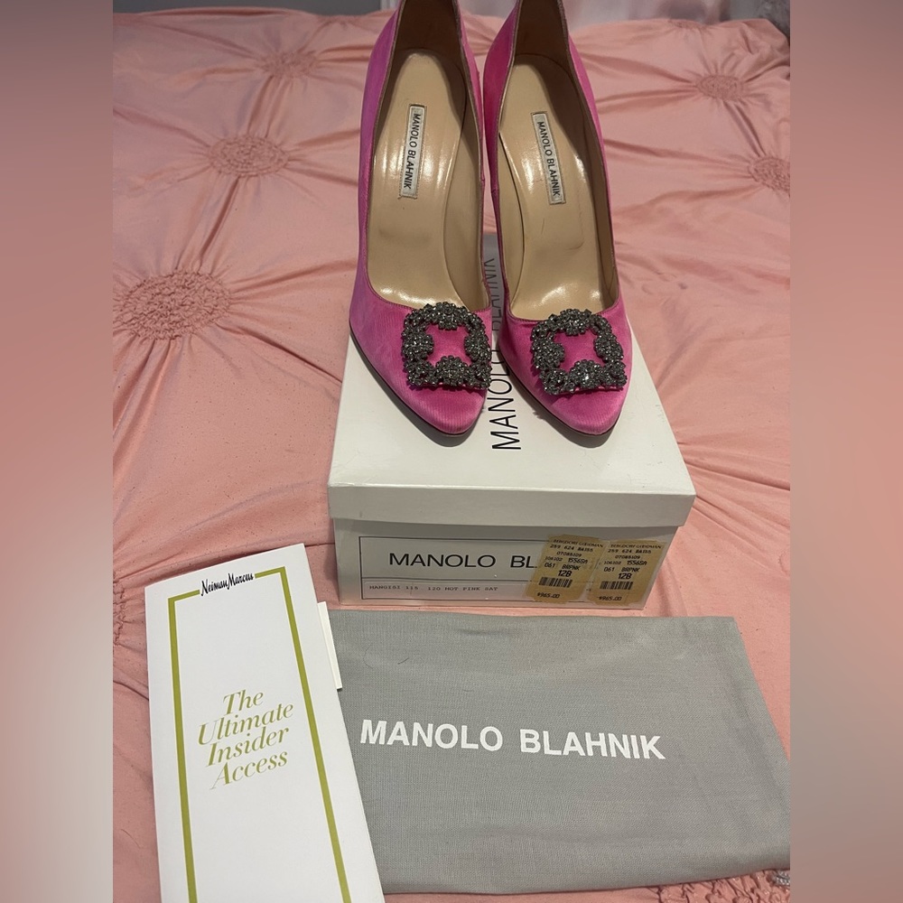 Manolo Blahnlk hot pink satin Hangisi, size 42, in 120mm